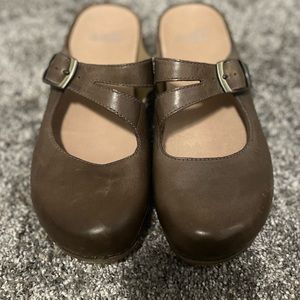 EUC Dansko Slip On Clogs Sz 38